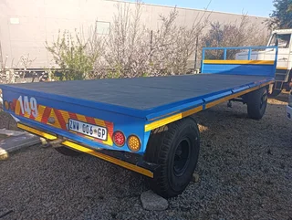 7m Flatdeck draw bar trailer (like new)