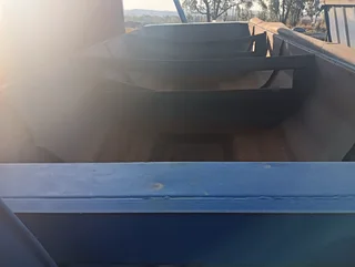 2014 Kearney 18cub chrome side tipper link trailer.