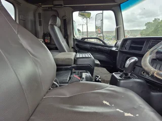 2014 Toyota Hino 2038 single diff truck 4x2.