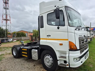 2014 Toyota Hino 2038 single diff truck 4x2.