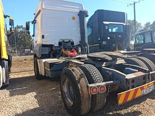 2010  Mercedes 1840 single diff truck 4x2