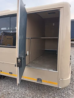 2008 Isuzu 25 seater bus(ex army bus)