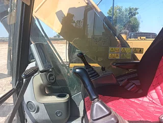 2014 Cat 320D-2 20 ton excavator