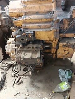 Komatsu WA420-3 transmission