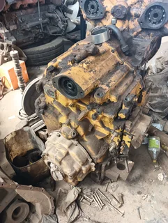 Komatsu WA420-3 transmission