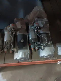 Powerstar 2642 V series starters x2