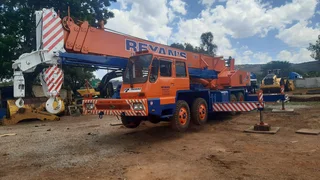 2005 Tadano 300E 30 ton mobil crane