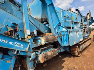 Terex 1000SR cone crawler jaw crusher