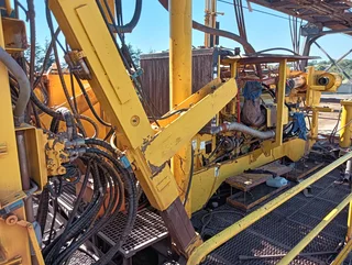 Atlas Copco PV271 Blast hole crawler  mounted drill