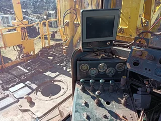 Atlas Copco PV271 Blast hole crawler  mounted drill