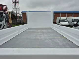 2009 Isuzu FTR700 with new 6cub tipper truck