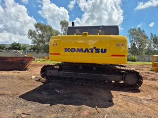 2017 Komatsu PC450-8 Excavator 45 ton.