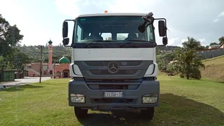 2014 Mercedes 3535 cement mixer Twinsteer truck 8x4