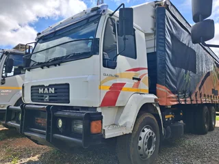 2015 Man CLA 26-280 double diff curtain side truck 6x4