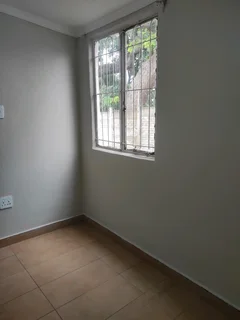 One bedroom granny flat to let in Malvern