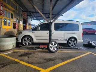 R LINE AUDI MAGS with tires for VW