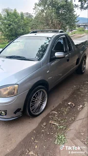 Corsa Gamma 1.4i 2004 well kept vehicle