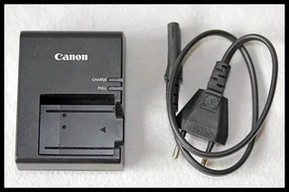 Canon LC-E10E Battery Charger