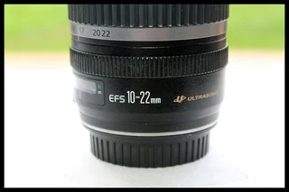 Canon EF-S 10-22mm f/4.5-5.6 USM