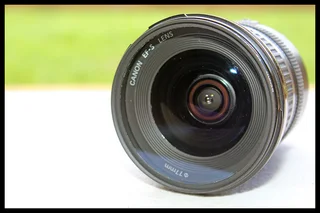 Canon EF-S 10-22mm f/4.5-5.6 USM