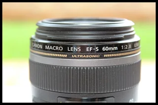 Canon EF-S 60mm f/2.8 Macro USM