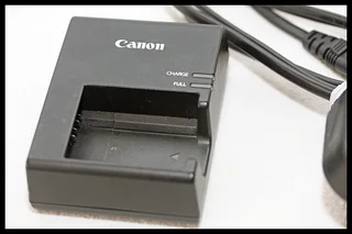Canon LC-E10E Battery Charger
