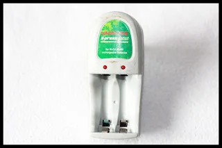 Uniross X-Press Mini Charger