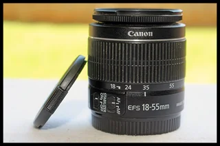 Canon EF-S 18-55mm f/3.5-5.6 IS II