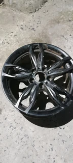 135i Rear rim x1