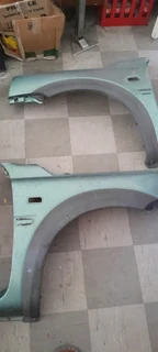 Land-rover freelander fenders and rear door panel