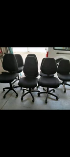 2x office chair perfect working condition