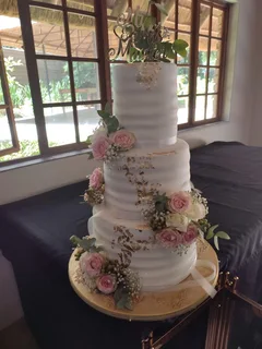 WEDDING CAKES by Raphael SA&#39;s Cakeboss and The Cake Factory