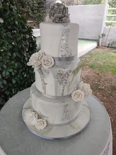 WEDDING CAKES by Raphael SA&#39;s Cakeboss and The Cake Factory