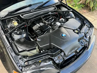 Bmw E46 2003 facelift spec