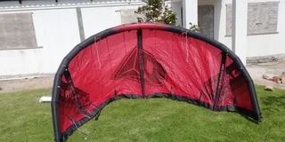 Airush DNA Kites 6M and 8M