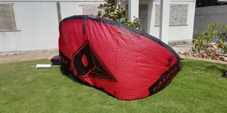 Airush DNA Kites 6M and 8M