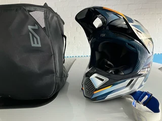 Fox V3 Motif Blue/Silver Helmet Small