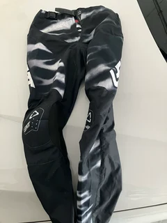 Leatt Moto 3.5 Junior pants Size L