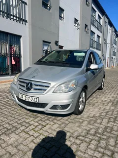 Automatic Mercedes B200 Silver 2009