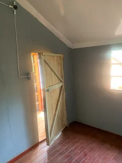 log cabin to let in monument park estate