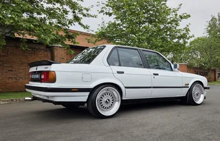 E30 BOX SHAPE BMW