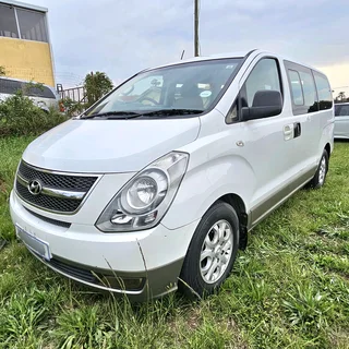 Hyundai h-1 2.4i Petrol Manual 272000km