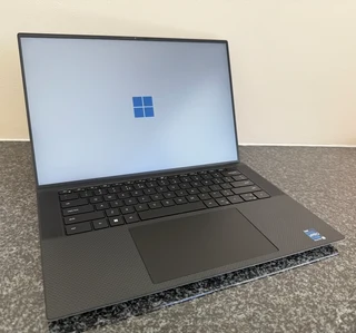 DELL XPS 15 9530 15.6-inch Core i7-13700H 32GB RAM 1TB SSD