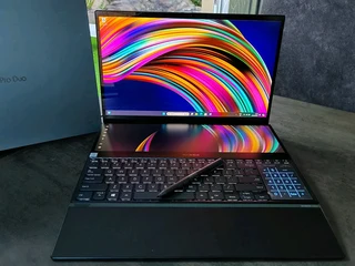 ASUS ZenBook Pro Duo 15 | Core i9-9980HK | 32GB Ram | 1TB NVMe SSD | RTX2060 Graphics