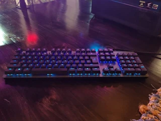 Logitech G513 Carbon RGB Mechanical Gaming Keyboard - Blue Switch / Clicky switches / Adjustable RGB