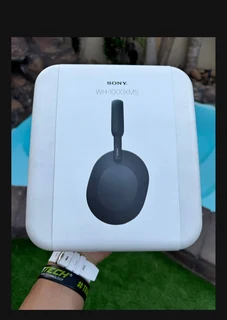 Sealed Sony WH-1000XM5 Noise-Canceling Wireless Over-Ear Headphones (Black)