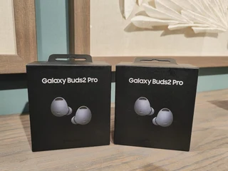 Sealed Latest Samsung Galaxy Buds2 Pro Graphite