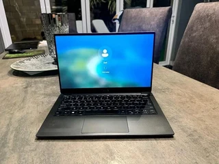 DELL XPS 13 7390 Ultrabook – Core i7-10510U / 13.3″ 4K Touch / 16GB RAM / 512GB SSD / Win 11 Pro