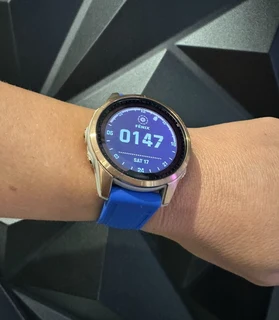 Garmin Fenix 7S – Solar Edition Rose Gold with Light Sand Band