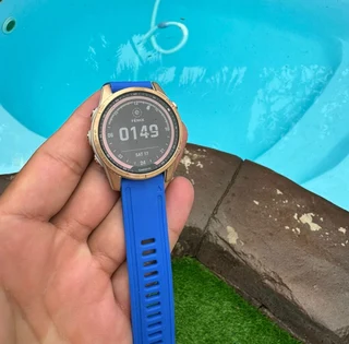 Garmin Fenix 7S – Solar Edition Rose Gold with Light Sand Band